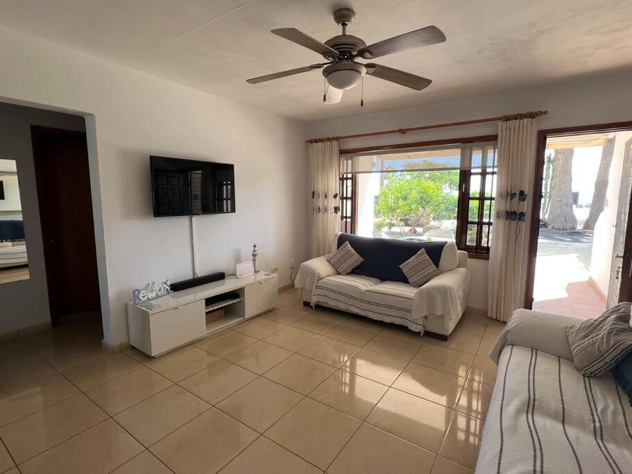 Casa Mo, 2 Bedroom Apartment Close To The Beach Puerto del Carmen (Lanzarote) Exterior foto
