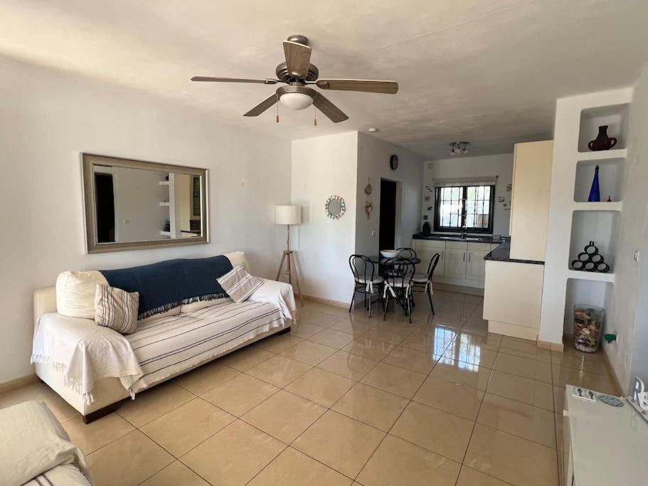 Casa Mo, 2 Bedroom Apartment Close To The Beach Puerto del Carmen (Lanzarote) Exterior foto